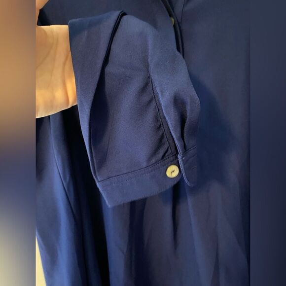 Susan Graver, Blue Long Sleeve Oversized Button Down Blouse, Size S - Picture 6 of 7